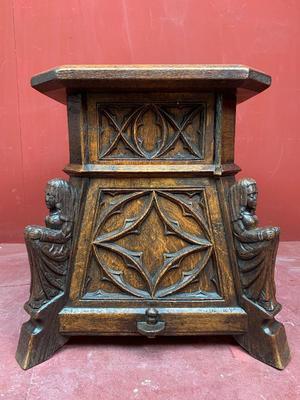 Tabouret style Gothic - Style en Oak Wood, Belgium 19th century