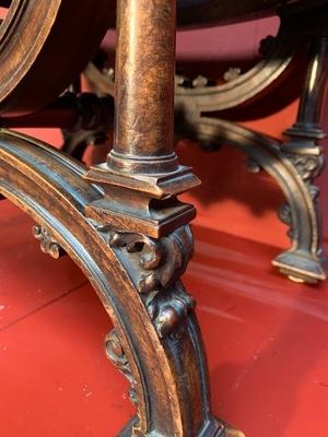 Tabouret style Gothic - style en Walnut wood , France 19th century