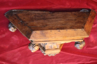 Wall Pedestal style Gothic - style en hand-carved wood Oak, Belgium 19th century ( anno 1850 )