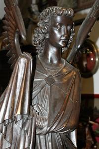 Unique Fully Hand-Carved Angel In Original Colour. style gothic en wood , Dutch 19th century