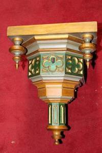 Wall Pedestal style gothic en wood polychrome, Dutch 19th century