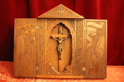 Home - Altar Hand - Carving Engraved Brass Metal Corpus Measures Open Doors en Oak, Netherlands 20th century ( anno 1925 )