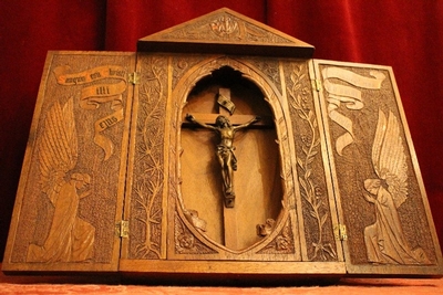 Home - Altar Hand - Carving Engraved Brass Metal Corpus Measures Open Doors en Oak, Netherlands 20th century ( anno 1925 )