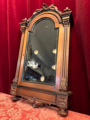 Hanging Display Cabinet style Louis Seize en Wood / Glass, Belgium  19 th century ( Anno 1885 )
