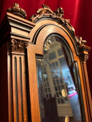 Hanging Display Cabinet style Louis Seize en Wood / Glass, Belgium  19 th century ( Anno 1885 )