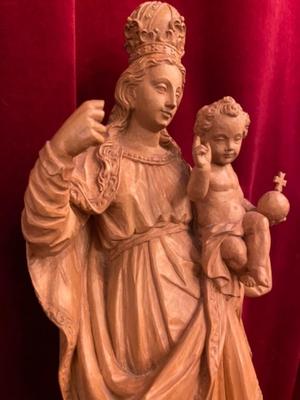 Madonna & Child  en Carved Wood , Southern Germany 20th century