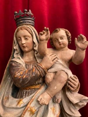 Madonna Statue  en hand-carved wood polychrome, Italy 18 th century