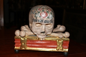 Memento Mori en hand-carved wood polychrome, Italy 18 th century