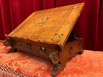 Missal Stand  en Oak wood, Belgium  20 th century