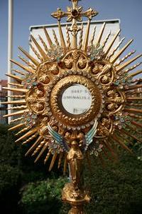 Monstrance en BRASS ENAMEL, France 19th century