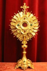 Monstrance / Gemstones  en Brass / Bronze / Gilt, France 19th century