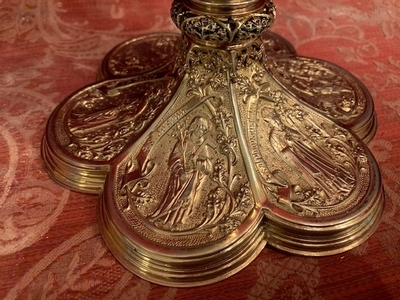 Chalice With Original Paten & Spoon And Documentation. At The Bottem Engraved style Neo Classicistic en Full - Silver, Belgium 19th century