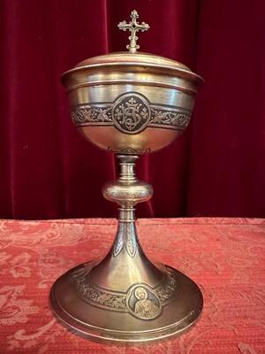 Ciborium style Neo Classicistic en Full - Silver / Silver Marks Present, Belgium  19 th century