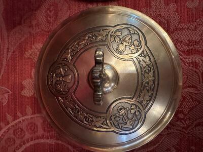 Ciborium style Neo Classicistic en Full - Silver / Silver Marks Present, Belgium  19 th century