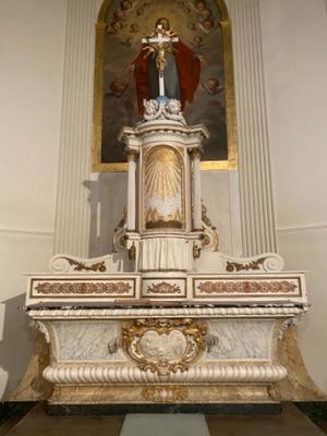 Exceptional Altar With Exposition Cylinder Tabernacle And Chalice Tabernacle style Neo Classicistic en Wood Polychrome, Aalbeke Belgium 18 th century ( Anno 1785 )