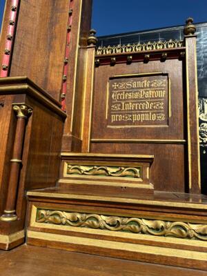 High Quality Pair Of Neoclassical Roman-Gothic-Style Side-Altars. Including The Original Altar-Stones. style Neo Classicistic - Gothic - Style en Oak wood, Belgium  19 th century