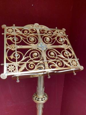 Lectern style NEO-CLASSICISTIC en Bronze / Polished and Varnished, France 19th century ( anno 1875 )