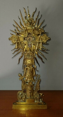 Reliquary Relic Of The True Cross With Original Document. New Approved 1945 style NEO-CLASSICISTIC en Brass / Bronze / Gilt, Italy 19th century ( anno 1865 )