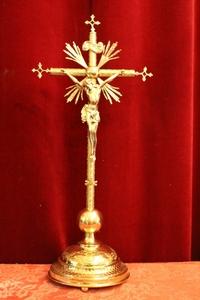 Altar - Cross style NEO-CLASSISISTIC en Brass / Polished / New Varnished, France 19th century