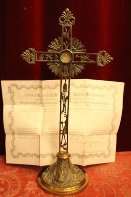 Cross Reliquary Relic Of The True Cross With Document style neo classisistical en Brass / Bronze / Gilt, France 19th century