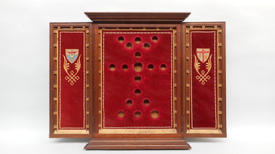 Ostensorium / Reliquary  en Oak Wood / Fabrics, Belgium  19 th century