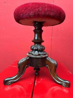 Piano Stool. en Wood / Fabrics Velvet, 19 th century