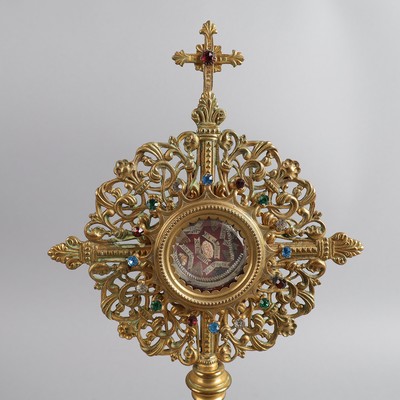 Reliquary – Multiple Relics Of St. Camillus Ex Ossibus, Ex Veste, Ex Sudario, Ex Filamin, Ex Plineta. en Bronze / Gilt / Gemstones, Italy 19 th century ( Anno 1890 )