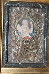 Reliquary. Relics Of St. Leae M. St. Bonae M. en Timber Hand - Carved Frame, northern - Italy 17 th century