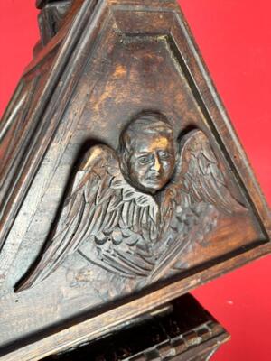 Double - Sided Lectern style Renaissance en Hand - Carved Wood , Brittany - France 17 th century