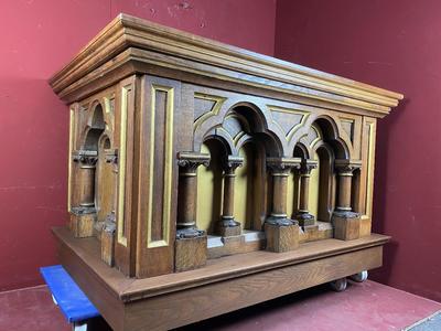 Altar All Sides Equal style Romanesque en Oak Wood, France 19th century ( anno 1870 )