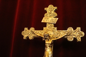 Altar - Cross Polished And Varnished. Weight 5.7 Kgs. style Romanesque en Bronze, France 19th century