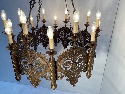 Chandelier style Romanesque en Bronze, France 19th century