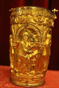 Holy Water Bucket Measures Without Handle style Romanesque en Bronze / Gilt, France 19th century