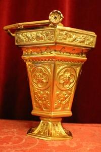 Holy Water Holder style Romanesque en Bronze Polisched and Varnished, France 19th century