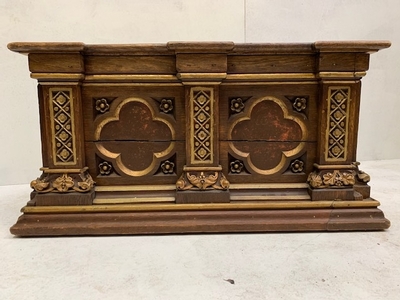 Reliquary Box style Romanesque en Oak wood, France 19th century ( anno 1870 )