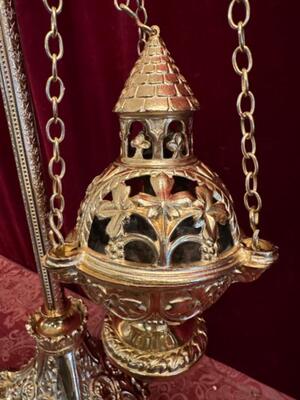 Censer-Stand  Complete With Censer And Boat  style Romanesque - Style en Brass / Bronze / Polished and Varnished, Belgium  19 th century ( Anno 1875 )