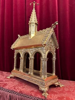 Exceptional Large Reliquary style Romanesque - Style en Bronze / Polished and Varnished, France 19 th century ( Anno 1865 )