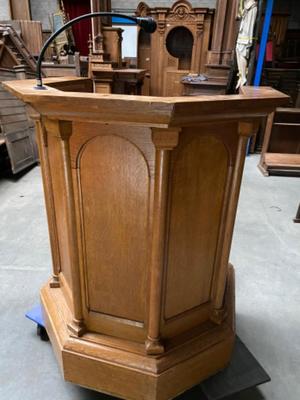 Pulpit style Romanesque - Style en Oak wood, Netherlands  20 th century