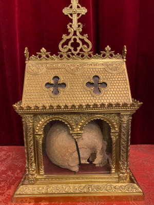 Reliquary - Relic Caput ( Skull ) St. Inhani Mart. style Romanesque - Style en Bronze / Gilt / Glass, 19 th century