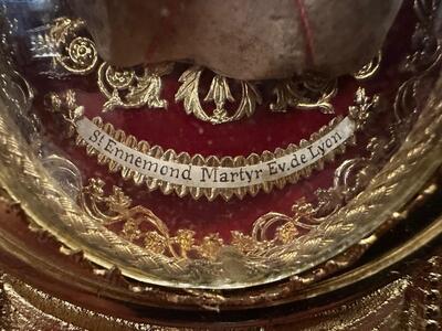 Reliquary - Relic Ex Ossibus St. Ennemond ) St. Annemundus ) Bishop & Martyr Of Lyon style Romanesque - Style en Bronze - Gilt / Glass / Originally Sealed, Lyon - France 19 th century ( Anno 1865 )