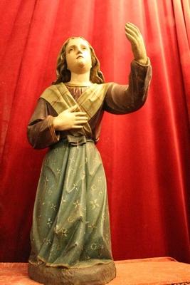 St. Bernadette Statue en fully hand-carved wood  polychrome , Italy 20th century ( anno 1915 )