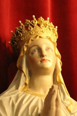 St. Mary Lourdes Statue en Terra-Cotta polychrome, France 19th century ( anno 1875 )