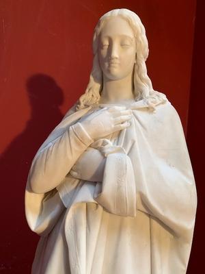 St. Mary Statue Suitable For Outdoor. Weight 90 Kgs ! en Marble, France 19th century