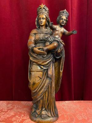 St. Mary With Child  en Oak wood, France 19 th century