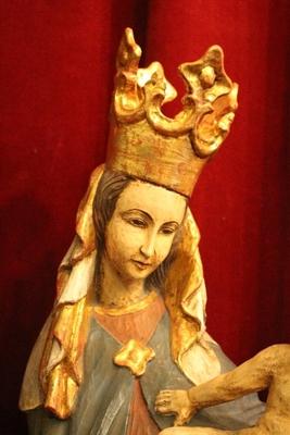 St. Mary With Child en hand-carved wood polychrome, Southern Germany 20th century