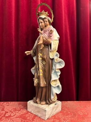 Statue Our Lady Of Carmel Glass Eyes en Plaster polychrome / Glass Eyes / Brass, Olot Spain 20 th century