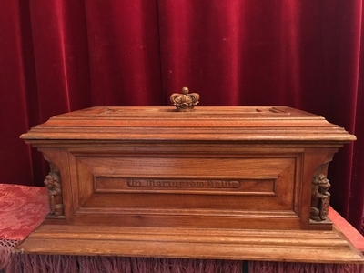 Unique Relic - Box en hand - carved Elements Oak, Belgium 20th century