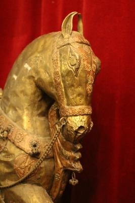 Unusual Antique Hand Carved Wooden Pagent Horse With Brass And Copper Overlay.  Adorned With Decorative Tassels, Chains And Engraved Work  Throughout en Wood / Brass / Copper, Tibet ?