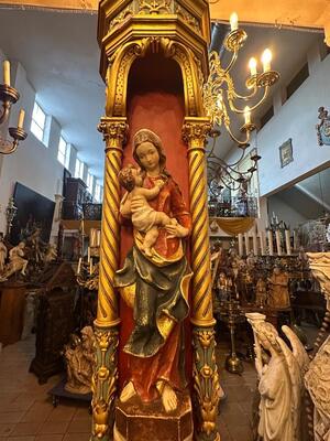 Wall Stand With Statue St. Mary en Hand - Carved Wood Polychrome , Southern Germany 20 th century