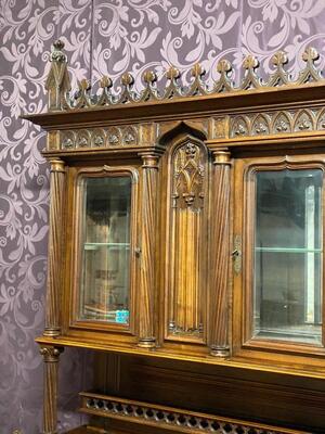 Dining Room  style Gothic - Style en Walnut wood / Glass / Leather, France 19 th century